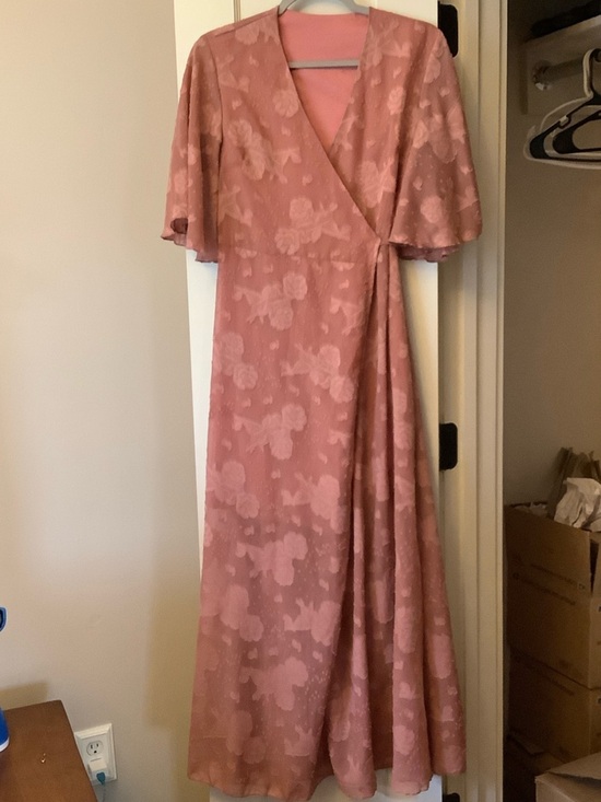 SHEIN Dresses & Skirts - SHEIN Dusty Rose Jacquard Wrap Maxi Dress